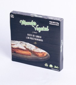 Pizza de quinoa con muzzalmendra tradicional Mundo Vegetal